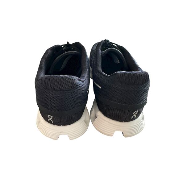 On Cloud ONCLOUD Cloud 5 Black White Running Shoes Sz 8.5 Women's EUC RARE - Picture 8 of 15